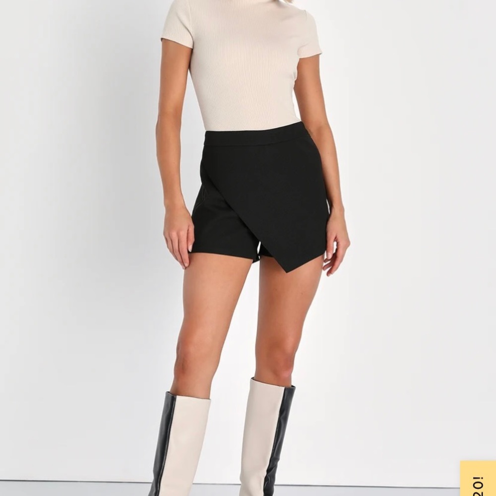 Lulu’s Faux Wrap Skort | Black | S